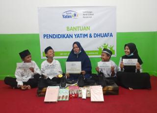 Bantuan Pendidikan Rumah Yatim untuk Dwina, Dafa, Dafi, Fahreza, Empat Yatim Bersaudara