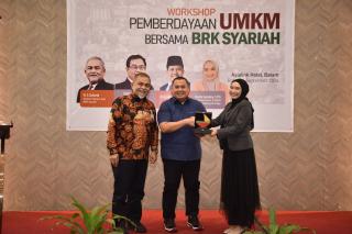 Agenda BRK Syariah Motivasi Nasabah UMKM di Batam. Pelaku usaha harus kuasai digital Marketing