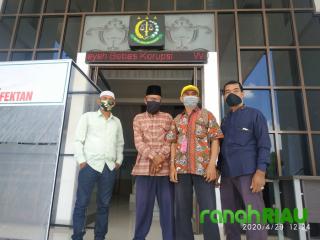 Terkait Proyek di Desa Senderak, Sejumlah Tokoh Masyarakat Mendatangi Kejari Bengkalis