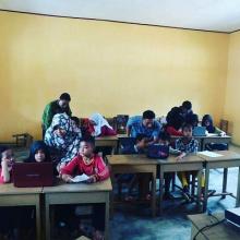 Himacer Realisasikan Pengabdian Di kelas Unggulan Desa Sikakak