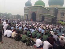 Ribuan Umat Muslim Pekanbaru Gelar Solat Istisqa