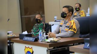 Kapolda Riau Bersama Danrem Serta Danlanud ikuti Rapim TNI/Polri Tahun 2021 Secara Virtual