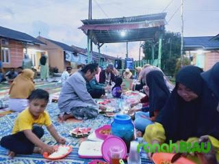 Buka Bersama Majlis Taklim dan Santunan Anak Yatim Perumahan Ufaira 3