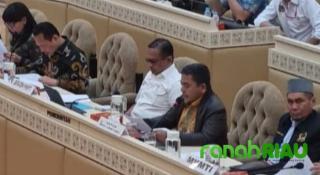 Juru Bicara DPP Lemtari paparkan Konflik Agraria Riau di Rapat Gelar Pendapat bersama Komisi II DPR 