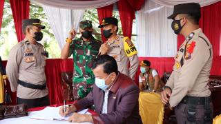 Kapolres bersama Forkopimda Kuansing Lainnya Pastikan Kesiapan Pos Ops Ketupat Lancang Kuning 2022