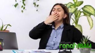 Ngantuk Setelah Makan Siang bikin terganggu? Berikut Solusinya
