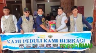 ACT Duri bersama Pengurus masjid Al Hidayah antar paket pangan ke Pasaman Barat