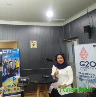 Evi Juliana berbagi kisah Inspiratif kepada para pendengar Radio