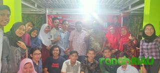 Hj. Mimi Lutmila Ngopi Bareng Mahasiswa, Bedah Soal Dumai Menuju Kota Maritim