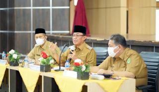 Bupati Inhil "Kesal" ada Oknum ASN Molor Ikut Rapat Evaluasi Tahun 2020