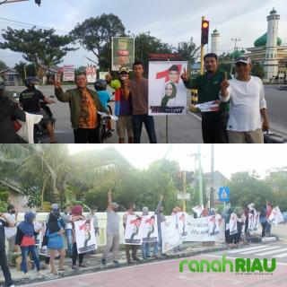 Seluruh Tim Relawan dan Simpatisan Berikan Brosur KDI ke Penguna Jalan Raya