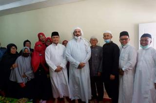 Ketua DPRD Bengkalis Didampingi H. Abi Bahrun, meresmikan rumah tahfidz Husnul Bidayah