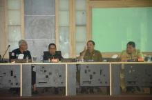 Sekda Inhil Pimpin FGD Solusi Meningkatkan Harga Jual Kelapa Petani