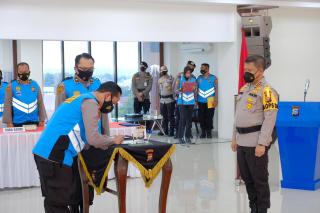 Panitia Dan Peserta Tanda Tangani Pakta Integritas dihadapan Kapolda Riau