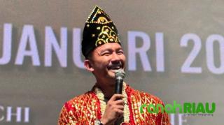 Syuting Film Horor, Rio Dewanto Nyaris Nyebur saat Dayung Jukung di Kalimantan