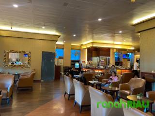 Perluas Layanan Prioritas, BRK Syariah teken MoU dengan Platinum Lounge Bandara SSK II Pekanbaru