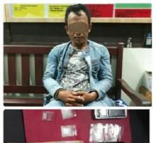Pengedar Sabu Ini Berhasil Diringkus Polisi, Barang Buktinya Di Kantong Jaket