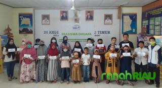 Kepala Lurah Labuh Baru Timur Apresiasi Rumah Yatim Atas Bantuan Beasiswa Dhuafa