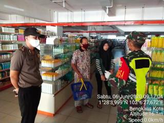 Penerapan Disiplin, Babinsa Berikan Aturan Kepada Warga Bengkalis