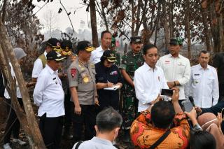 Presiden Jokowi Tegaskan Pentingnya Upaya Pencegahan Karhutla