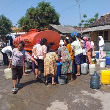 TMMD 105 Tegal Kerjasama Bareng BPBD Dropping Air Bersih