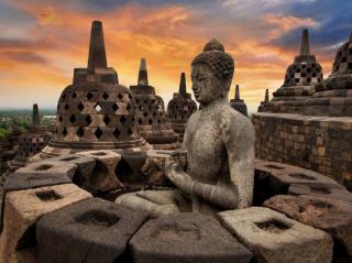 Tangga Candi Borobudur akan dilapisi kayu
