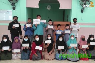Bantuan Pendidikan Lazismu Pekanbaru untuk anak-anak Panti asuhan Muhammadiyah 
