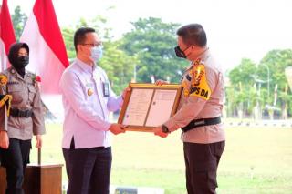 Berikan Hak Cipta Aplikasi Dahsboard Lancang Kuning Milik Polda Riau