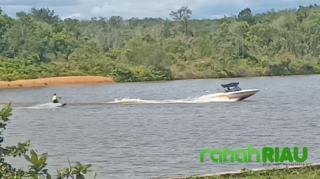 Laga Sensasional Ski Air Akan Terjadi di Venue Dayung Kebun Nopi