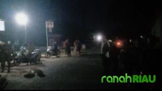 Belum ada penyelesaian, Masyarakat Blokade Ruas Jalan Menuju PT Duta Palma Nusantara