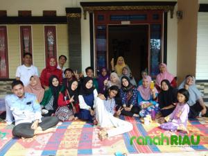 Pelatihan ketrampilan pembuatan sirup dan Nata de coco