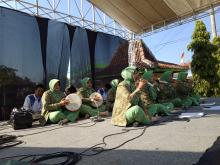 Musik Qosidah Sambut Kedatangan Wabup Tegal