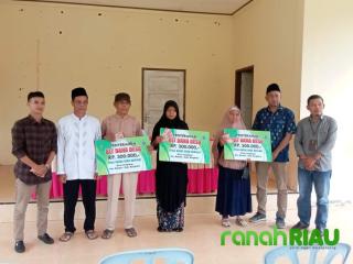 Pemdes Jangkang Salurkan BLT Kepada 36 KPM Triwulan I Tahun 2023