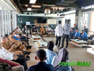 Peringati Hari buruh dengan suasana beda, SPSI Riau gelar Coffee Morning dan Pasar Murah