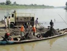 Sungai Indragiri Masih Marak Dikeruk Penambang Ilegal