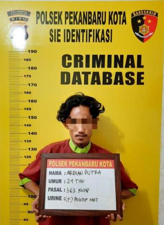 Tersangka Botak di Tangkap Polisi Setelah Melakukan Aksi Pencurian