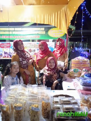 Stand Seri Mersing LAMR Marpoyan damai dapat Apresiasi dari Wakil walikota Pekanbaru