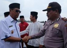 Wakil Bupati Inhil Hantarkan Jenazah H Muslimin Mabbate Menuju Peristirahatan Terakhir