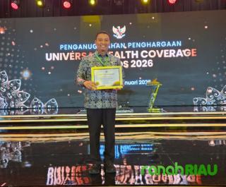 Wawako Pekanbaru Terima Langsung UHC Awards 2026 Kategori Madya