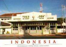 Penganan Jadul ala Toko Oen
