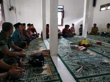 Anggota Kodim Trenggalek, Khusu’ Doakan TMMD Lancar