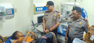 Kapolresta Pekanbaru besuk Ibu Bayi yang meninggal dihutan kota