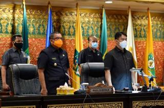 Qourum, Paripurna Pembacaan SK Pergantian Ketua DPRD Riau Berlangsung Khidmat