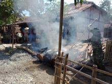 Pekerjaan Yang Keras, Tak Menyurutkan Satgas dan Mahasiswa Untuk Beribadah