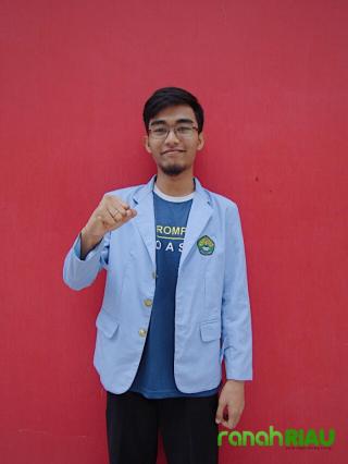 Kaum Oportunis atau Kaum Revolusi?