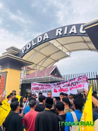 Kapolda Riau Menghilang saat Mahasiswa Mengepung! Siapa Takut Transparansi?