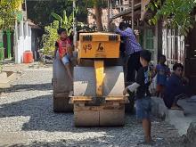 Alat Berat Jadi Alat Permainan Anak Jatimulya