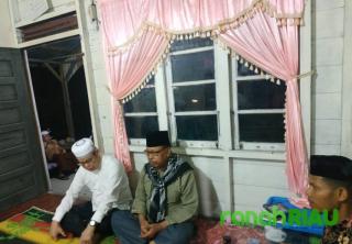 Berduka, H. Muhammad Hadir Dirumah Keluarga H.M. Suyud
