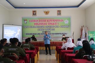 Senator Edwin Sebut Anak Kampung Harus Bisa Bersaing di Nasional