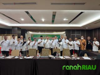 Pemprov Riau Lakukan Sidang Rekomendasi Penetapan UMP 2025